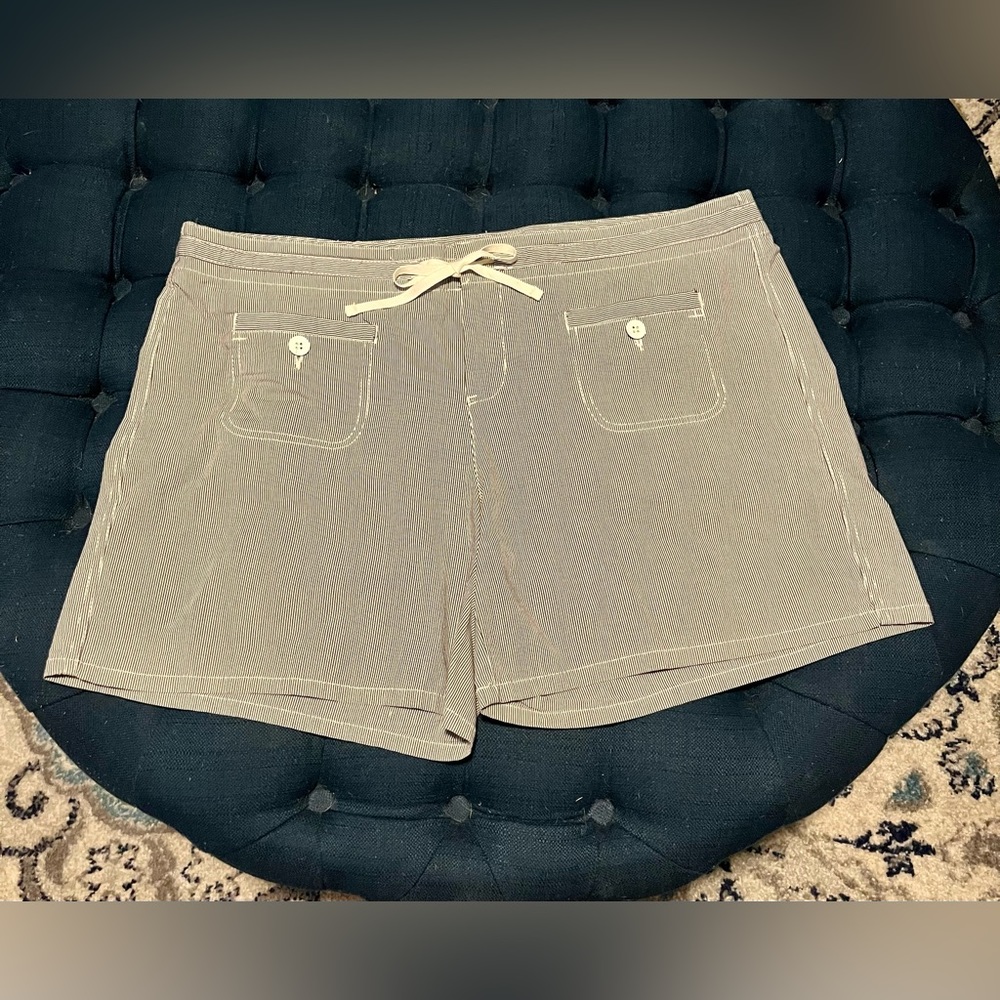Gap shorts. Navy and white stripe. Size 16